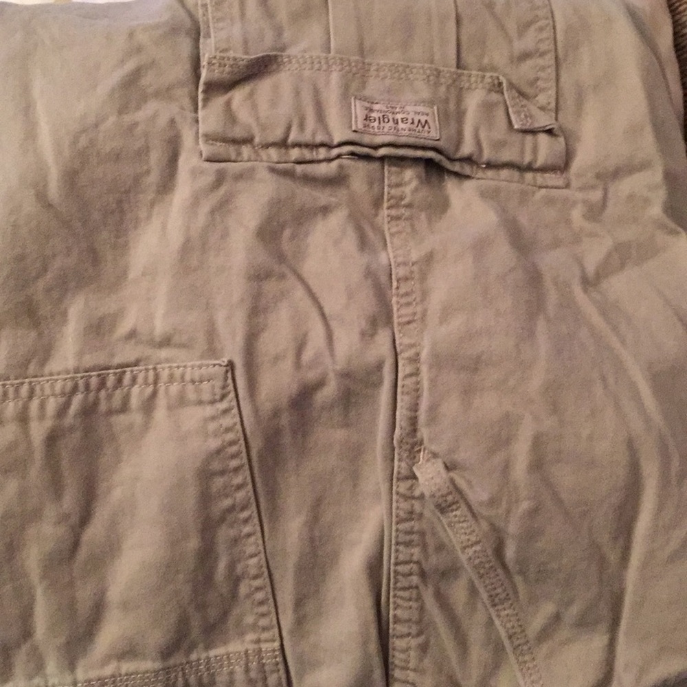 Men’s Cargo Khaki Pants